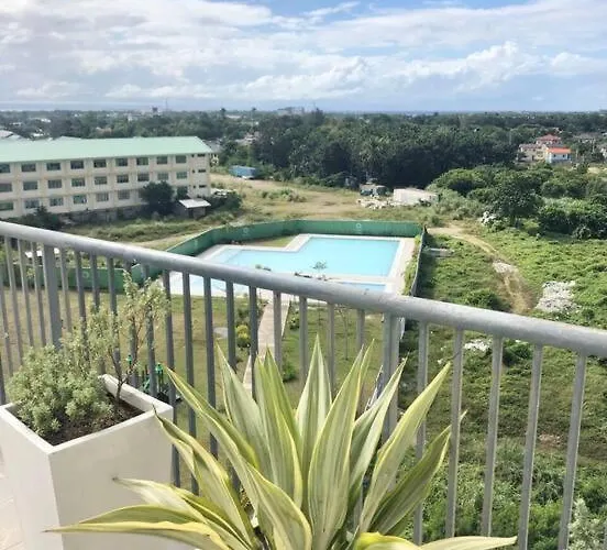 New Luxury With Pool And Netflix Near Airport Marigondon (Cebu)